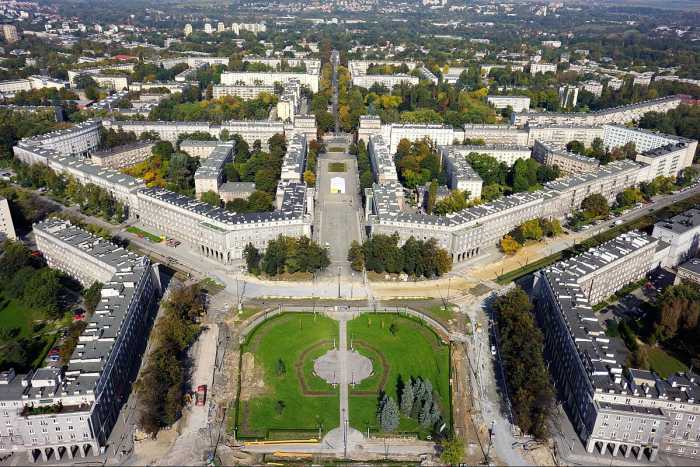 Nowa Huta in Kraków, Poland, serves as an unfinished example of a Utopian ideal city. (photo by Piotr Tomaszewski, fly4pix.pl - Own work, CC BY-SA 3.0 pl)