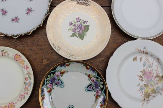 Disposable paper plates may be a convenient way to serve food at a gathering, but opting to have guests bring their own plates will save you time and money and reduce your party's impact on the environment.
