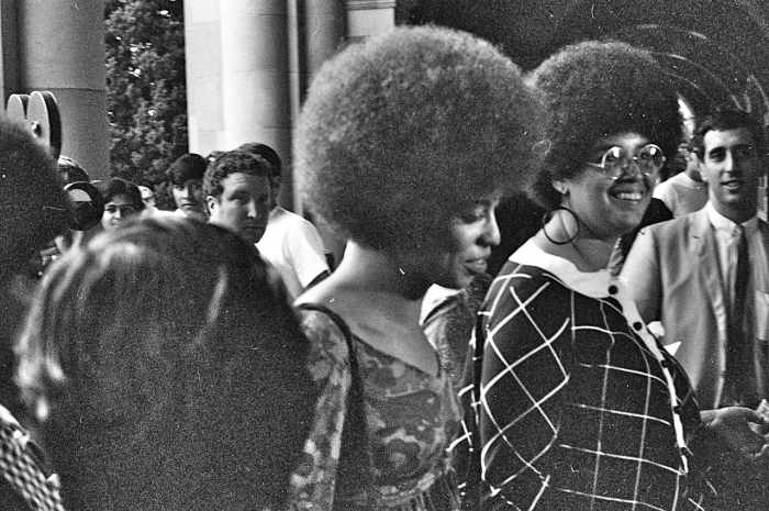 Angela Davis had an Afro hairstyle in 1969.