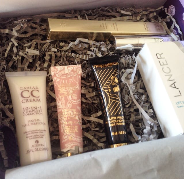 Unboxing the May Glossybox, which had a special collaboration with Bergdorf Goodman. We even got a BG gift card for $25!