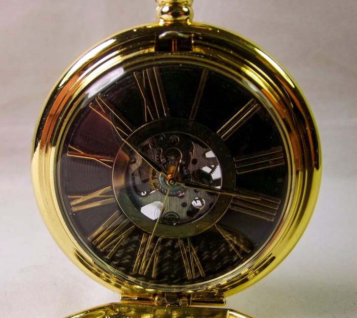 Kronen & Söhne KSP034 Mechanical Pocket Watch. Note that neither the dial nor the hands are properly aligned.