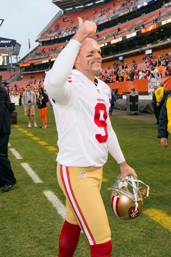 San Francisco 49ers kicker, Phil Dawson, gives a thumbs up following a 2015 game against the Cleveland Browns at FirstEnergy Stadium, which would be his last against his former team. He played for the Browns for 14 seasons.