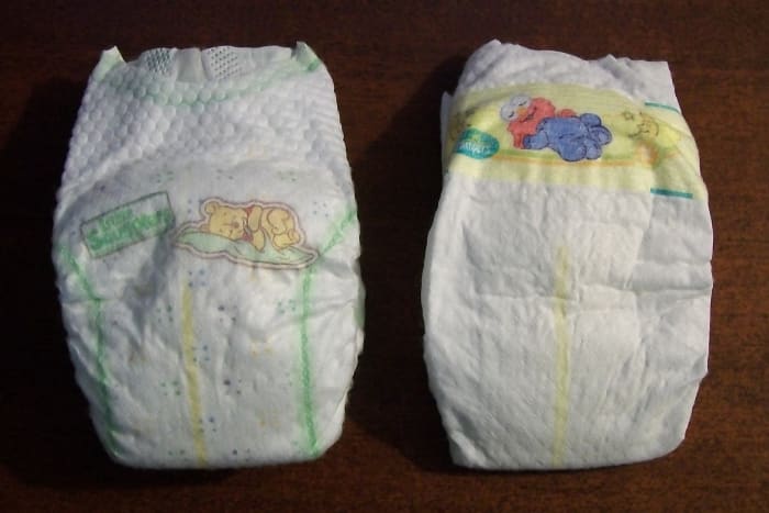 Huggies Little Snugglers vs. Pampers Swaddlers (Newborn) - WeHaveKids ...