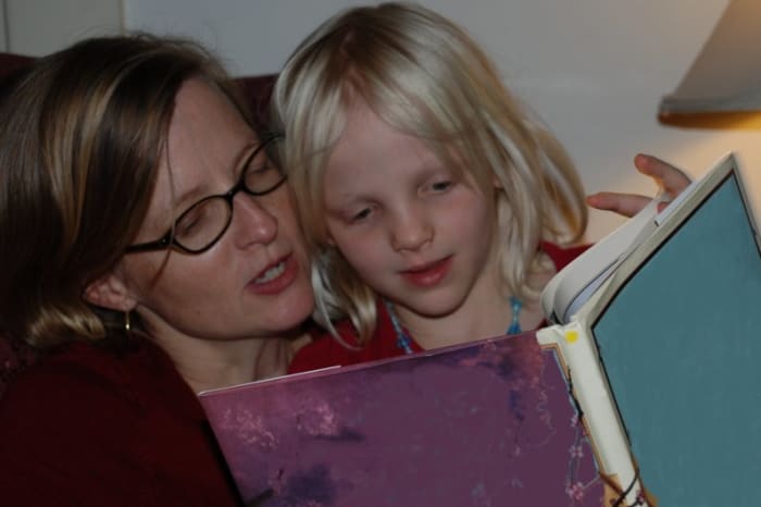 Remember the story books your mother read to you no matter how late it was? Make her smile - Give her the pleasure of reading a beautiful thank you note that you wrote just for her!
