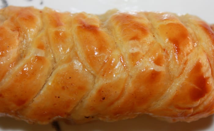 Fig 5) Glazing the pastry with a little beaten egg will give a crisp and golden finish