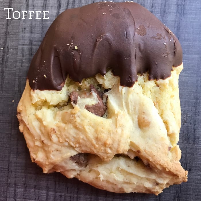 Kekse mit Toffee-Kuchenmischung