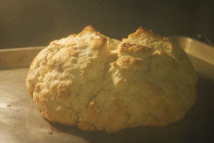 Nearly done, the 'x's' have fully seperated, and the crust has developed a beautiful, soft golden color.
