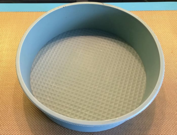 This is my trusty silicone cake pan! I have had it for years and I have lost count of how many times I have used it for everything from light sponges to rich fruit cakes.