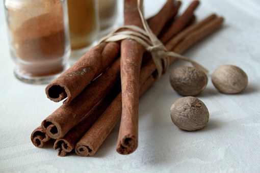 Cinnamon is a super healthy spice; if don't have any berries to add to your oatmeal, just sprinkle some cinnamon to add flavor and nutrition.
