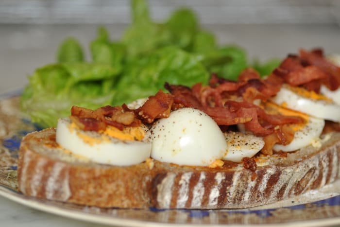 The freshly baked 95% hydration sourdough made a great sandwich with hard-boiled eggs, crisp bits of dry-cured bacon, lettuce from my neighbour's farm, harissa, whipped butter, a sprinkle of Persian blue salt and freshly ground black pepper. Image: ©