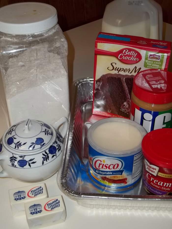 Chocolate Peanut Butter Ho Ho Cake Recipe Delishably