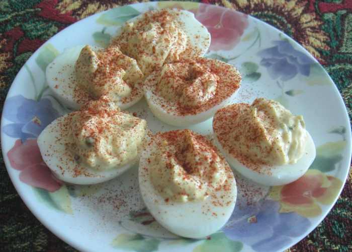 Secrets for Making Hard Boiled Eggs - Delishably - Food and Drink