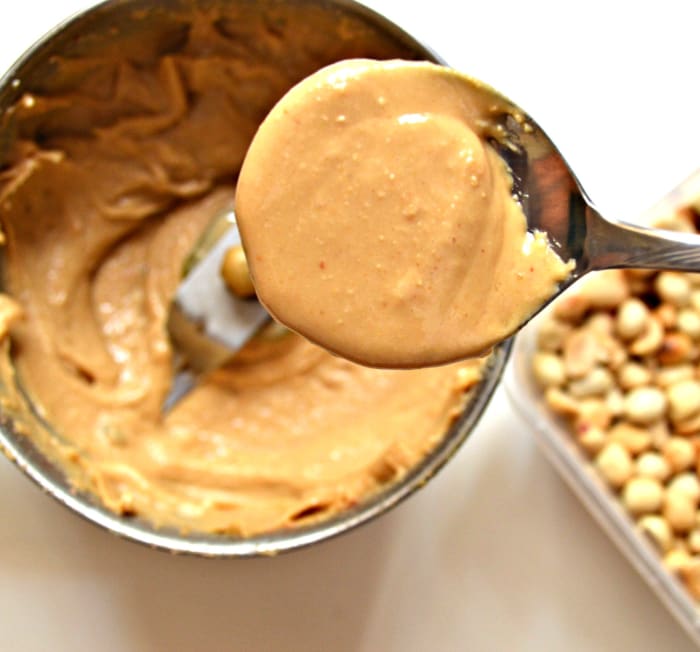 Wow! Look at that yummy spoonful of peanut butter! Yes, I licked it up right after I took that photo!