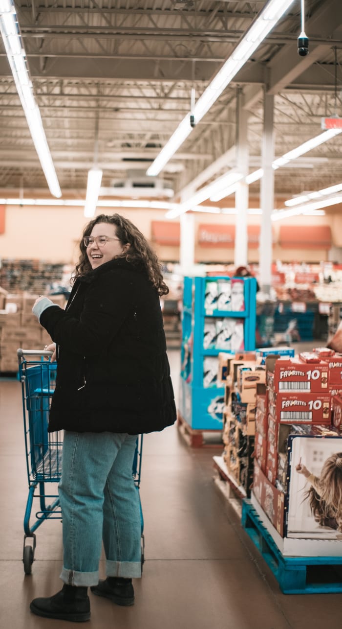 Tip your Shipt shopper! Take into account how busy the store you've chosen is, if it's near a holiday and that your shopper is not reimbursed for gas, wear and tear on their vehicle, health insurance or vehicle insurance.