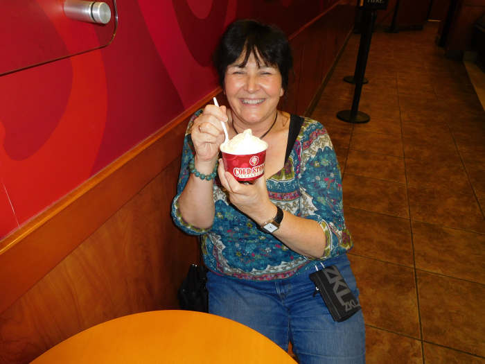 Here I am enjoying my free birthday ice cream at Coldstone Creamery! The end to a wonderful day of free food!