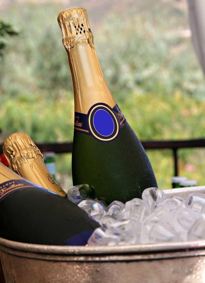 How to Chill, Uncork, and Pour Champagne Like a Wine Expert