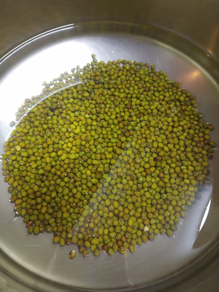 Soak green gram overnight or for 7 to 8 hours in enough water. Alternately, you can use green gram sprouts. (Soak in a generous quantity of water as green gram will double in volume after soaking.)