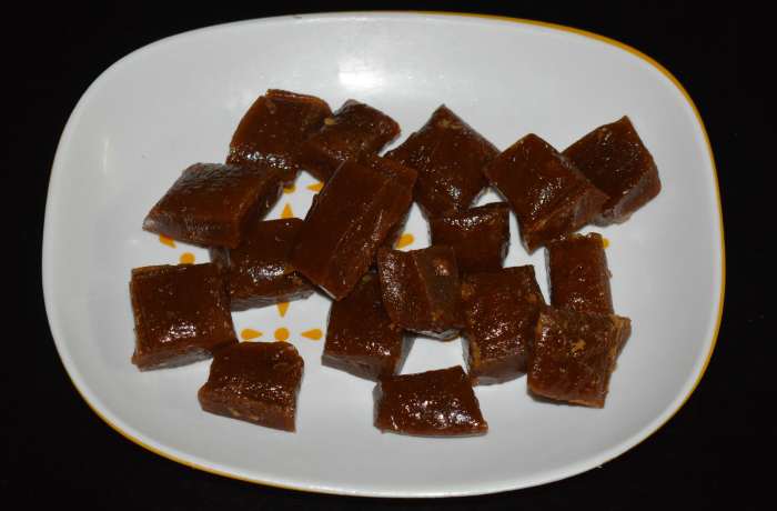 Enjoy eating this sweet and spicy candy as a sore throat remedy and also to get the health benefits of ginger. Stored in an airtight container, they will remain fresh for over a month.