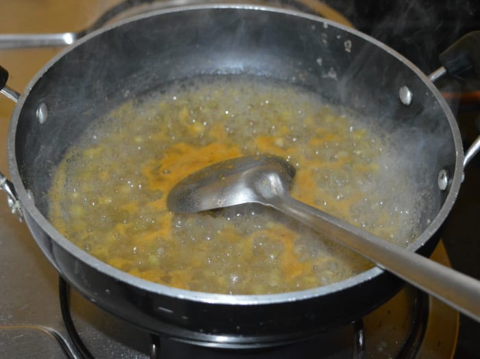 Let the mixture boil for some time. Turn off the heat and set it aside, covered. This is the ragda (gravy) for making ragda patties.