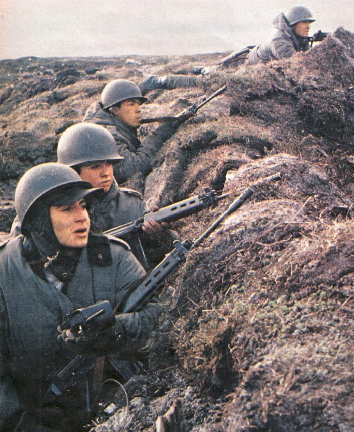Argentine soldiers in the war.