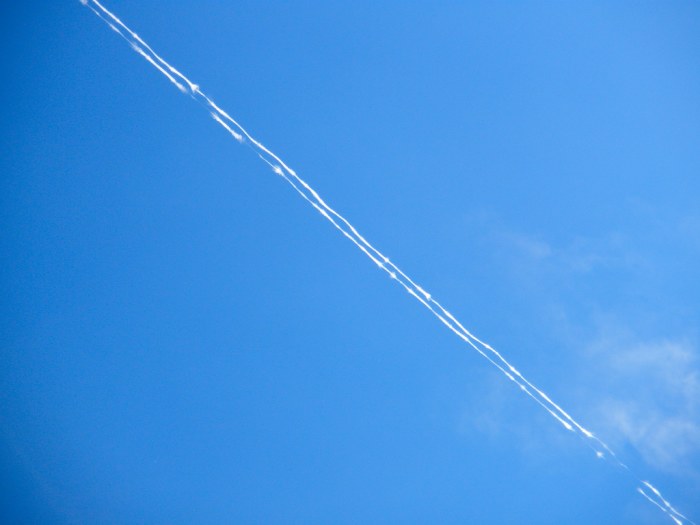 When temperatures are very cold but the air is dry, contrails will persist longer without spreading.