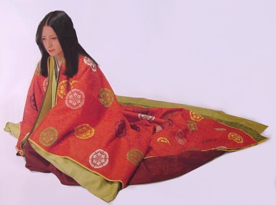 A samurai lady's dress. Though they were not members of the traditional aristocracy, ladies of the samurai class were well-educated and had a thorough knowledge of courtly refinement.