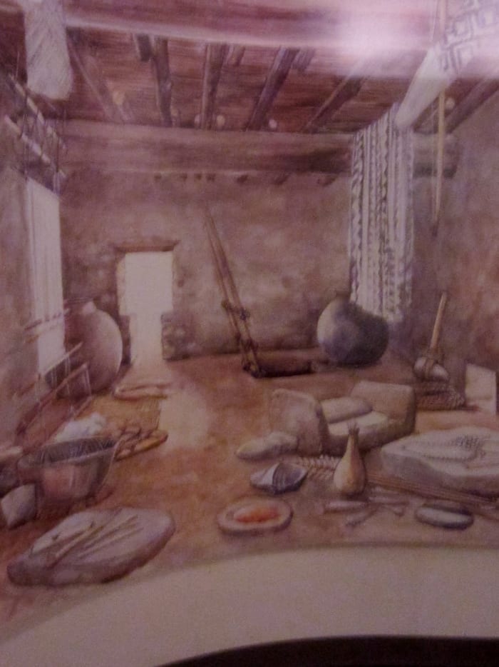 Picture of what a room would have looked like when Sinagua resided at Montezuma Castle