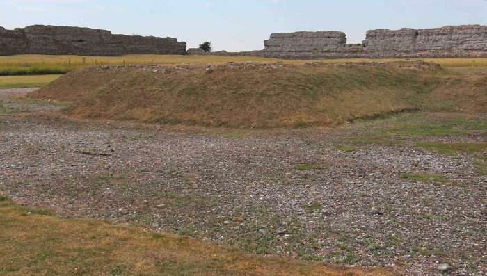All that remains of the monumental arch - a raised mound shaped like a cross. When it was built this great arch would have been clad in white marble and intricate sculptures and carvings, and would have stood about 25 m high