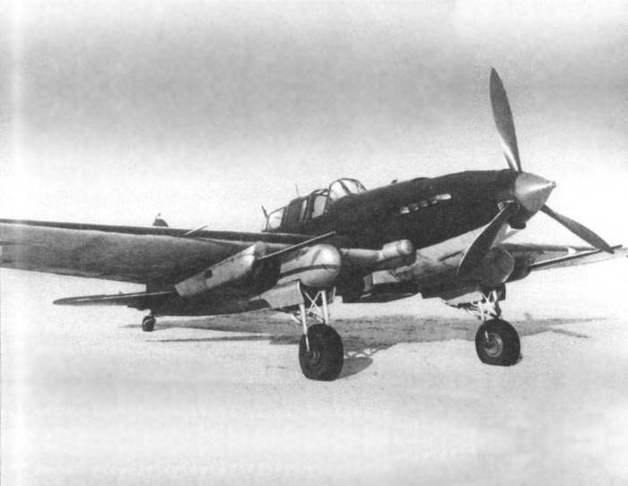The Ilyushin Il-2m with 37mm cannons under each wing was a tank killer during the Battle of Kursk in July 1943 it was said Il-2s destroyed 70 tanks of the 9th Panzer division in 20 minutes.