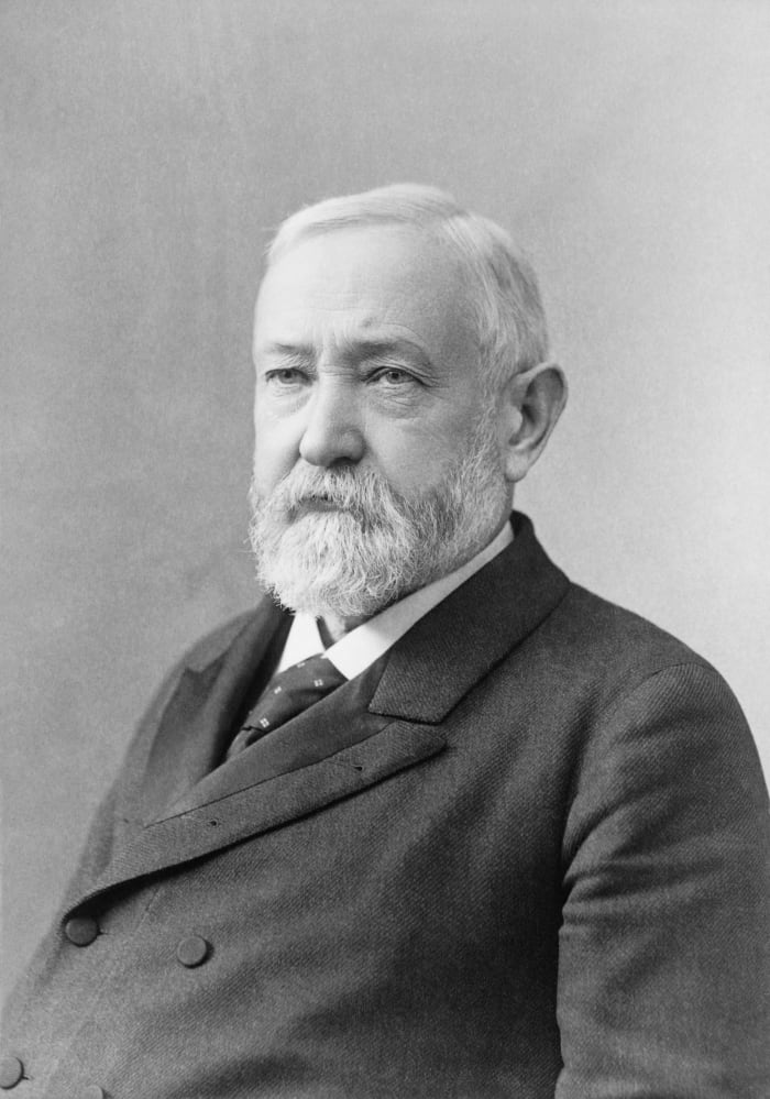 1896