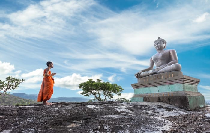 In Hermann Hesse's novel, Siddhartha gave up the life of a prince to follow the Buddha's teachings and seek enlightenment.