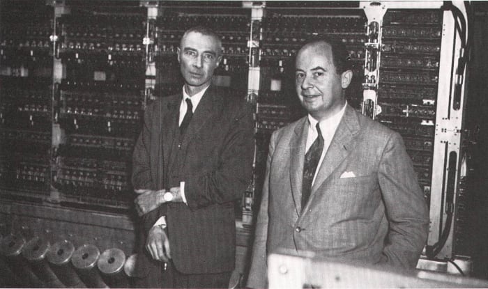 J. Robert Oppenheimer (left) and John von Neumann at the October 1952 dedication of the computer built for the Institute for Advanced Study.