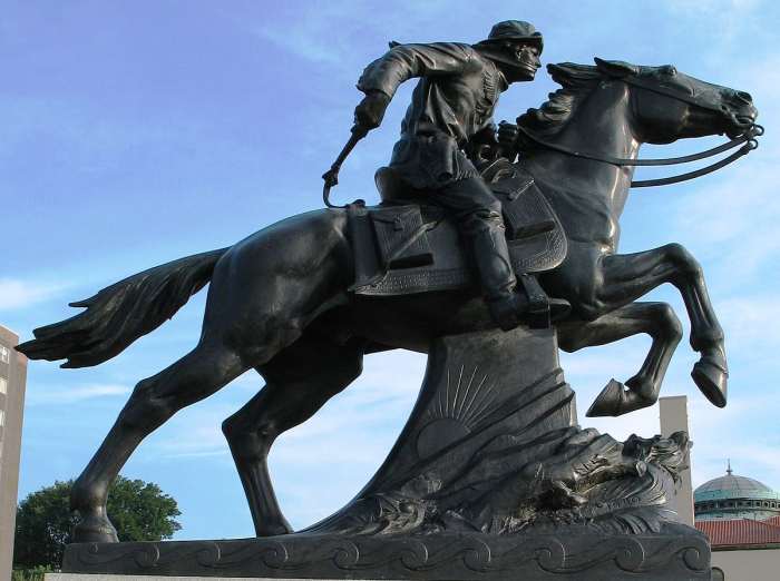 Pony Express statue in St. Joseph, Missouri. Photo by poster in August 2006. Category:St. Joseph, Missouri Category:Buchanan County, Missouri Category:Pony Express