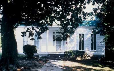 Located on the outskirts of Memphis from around 1855 until the abolition of slavery, Jacob Burkle's home became an unsuspecting refuge for escaping slaves.