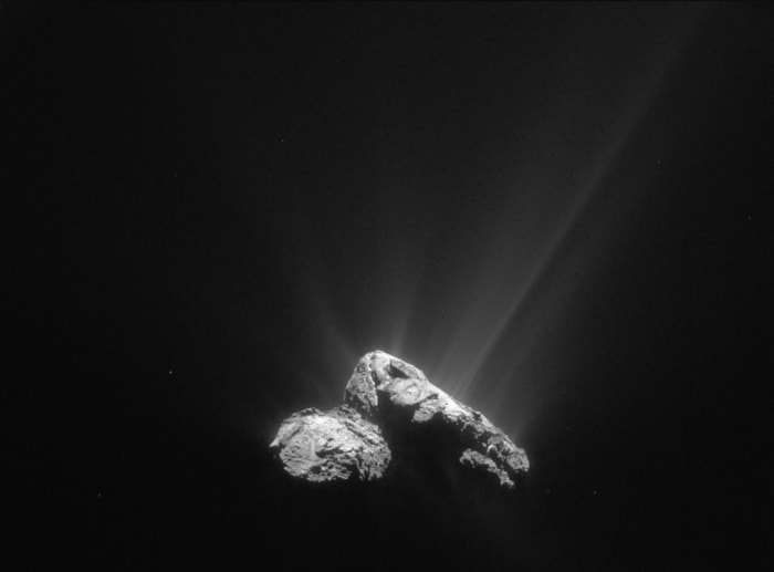 That's mostly water jetting off the nucleus of comet 67P/Churyumov-Gerasimenko on 30 July 2015 as the comet drew closer to the Sun.