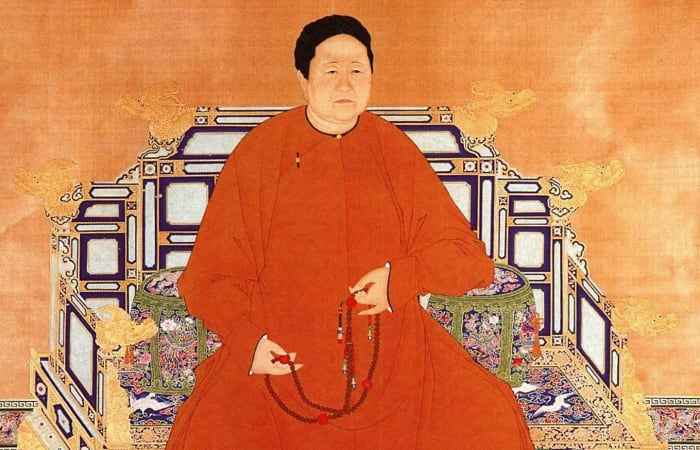 Virtuous and wise, Qing Dynasty Empress Dowager Xiaoshuang was a role model for all Chinese empresses thereafter.