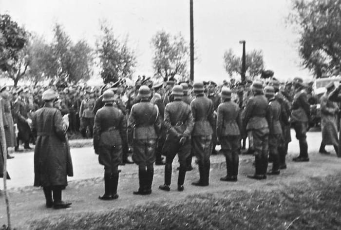 totalitarianism-in-italy-and-germany