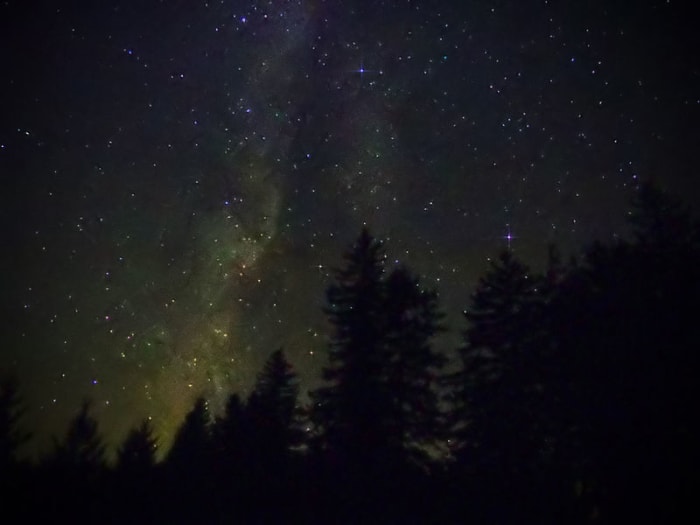 A section of the night sky of the northern hemisphere showing the Milky Way
