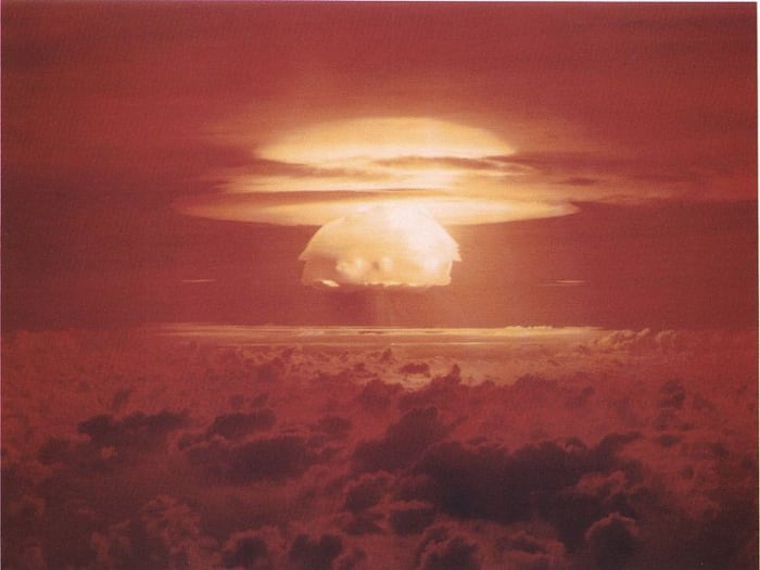 The Slynx explores life in the aftermath of what was obviously a nuclear war, referred to only as The Blast.
