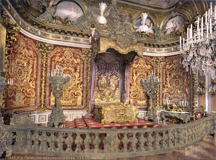 1890-1905 Herrenchiemsee Castle - royal bedroom