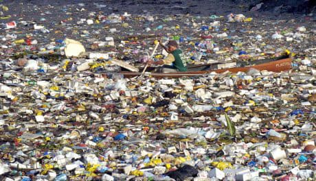 Water pollution is accumulating to horrific levels now. Luckily, there are young people all over the world helping to create useful and ingenious cleanup devices.