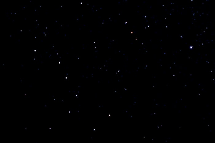 Ursa Major, Ursa Minor and the Pole Star as they actually appear in the night sky. Follow the two pointer stars of Ursa Major - Merak and Dubhe - to find Polaris, which is believed to lie about 430 light years distant.