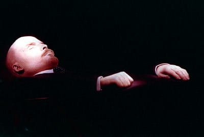 When the Soviet Union existed, Lenin's suit was changed once a year. Since the fall of the communist nation, the mummy's suit is changed every five years.