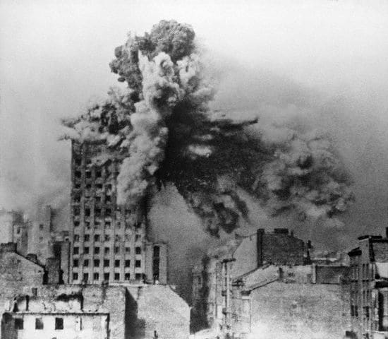 WW2: Warsaw Uprising. On August 28 the Prudential building was hit by a 2-ton mortar shell from a Karl Morser (mortar).