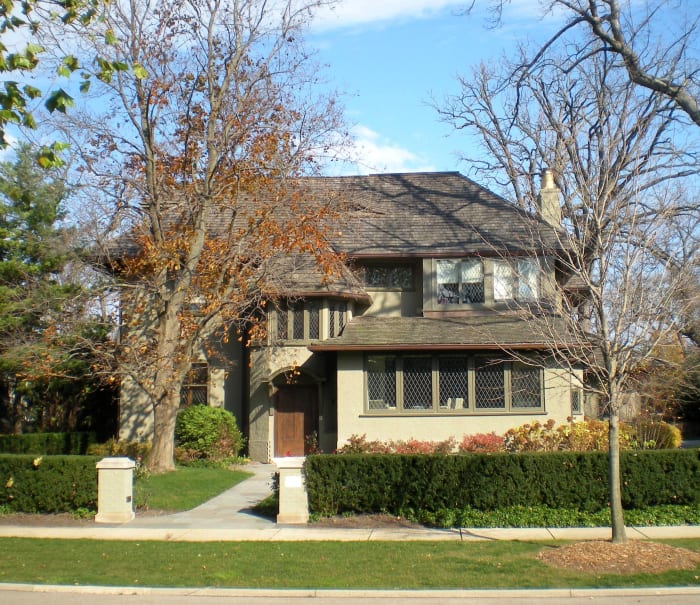 Manuel B. Hart House (circa 1907) at 315 Abbotsford Road, attributed to George W. Maher.