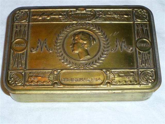 British troops may have given the German troops items from the Princess Mary Christmas box - a pencil perhaps, or some tobacco.