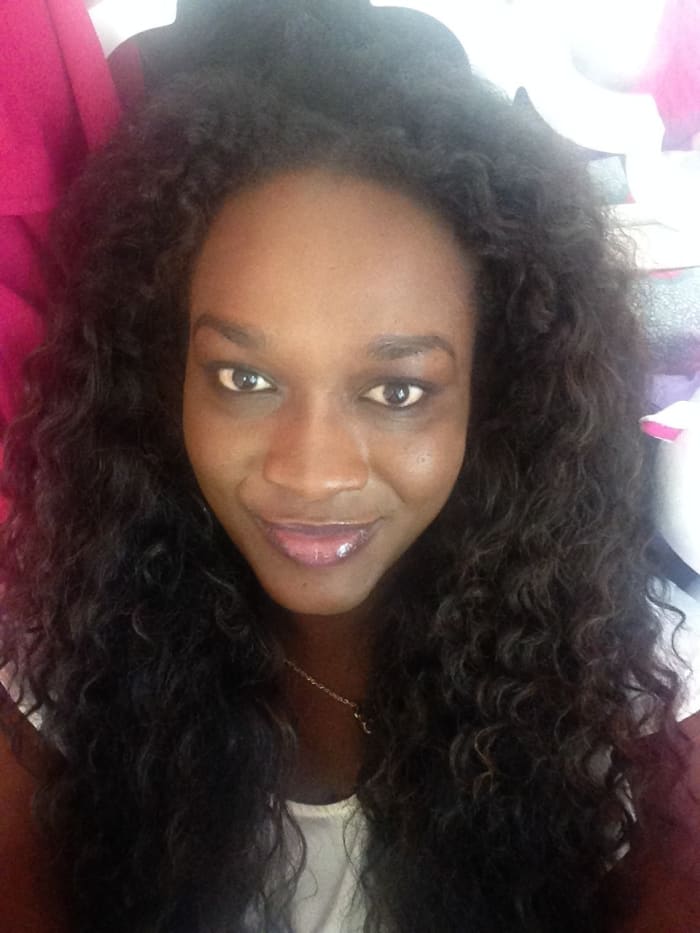 Outre Peruvian half wig after one week of daily wear. This is one of the best synthetic, curly wigs you can buy. It looks and behaves like human to make it great value.