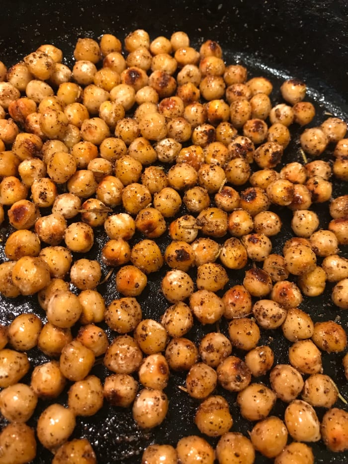 Cook the chickpeas until they reach golden brown - a nice rich color. Get them as dark as you like without letting them scorch. Color here means flavor!