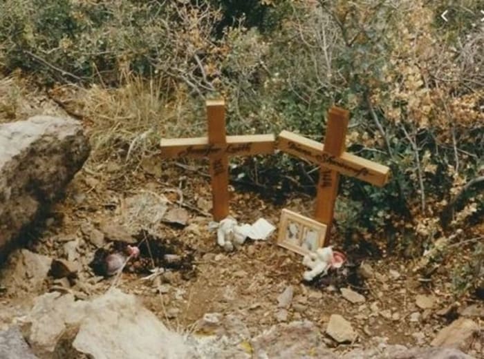 Remote desert dumpsite where the bodies of Diana Shawcroft and Jennifer Lueth were found about 2 hours north of Phoenix.