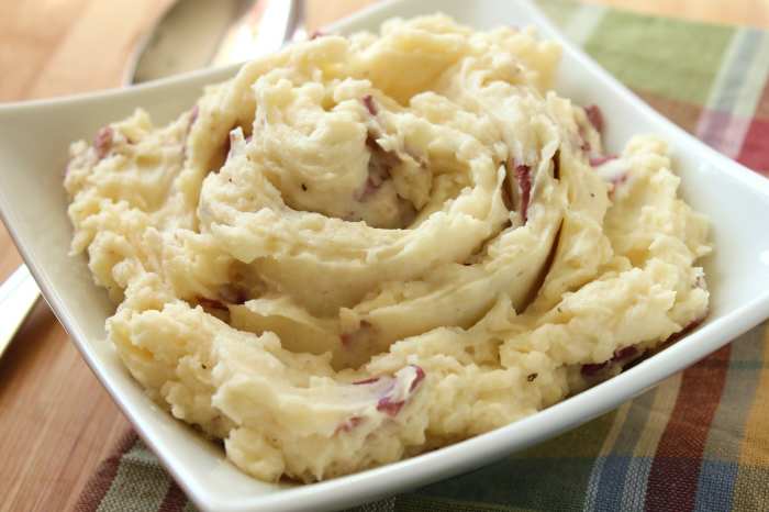 Dogs should only eat potatoes occasionally because potatoes contain high amounts of sugar and starch.